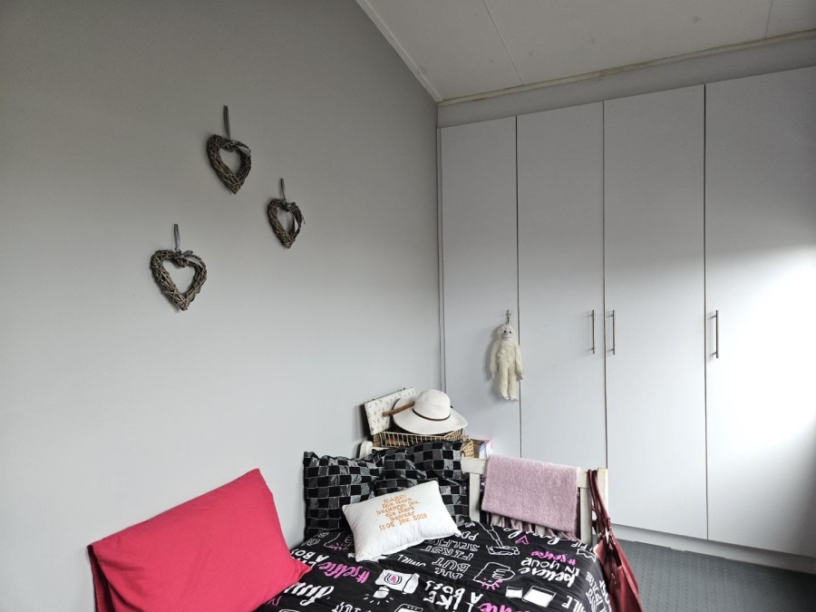 2 Bedroom Property for Sale in Pearly Beach Western Cape